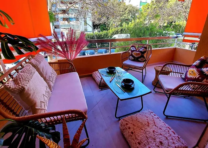 Cozy 2-bed 2-bathroom In Town Centre Marbella