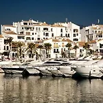 Daire Cozy 2-bed 2-bathroom In Town Centre Marbella