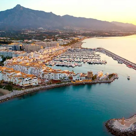 Cozy 2-bed 2-bathroom In Town Centre * Marbella