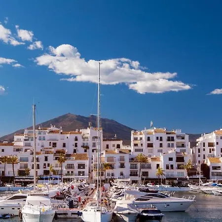 Cozy 2-bed 2-bathroom In Town Centre Marbella