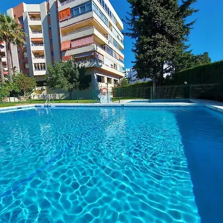 Cozy 2-bed 2-bathroom In Town Centre Marbella
