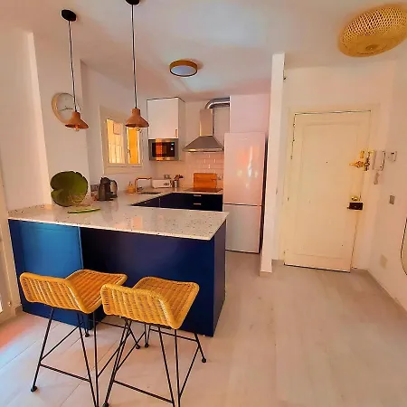 Cozy 2-bed 2-bathroom In Town Centre