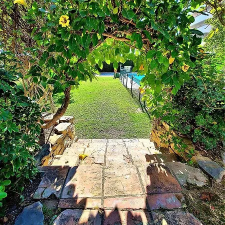 アパート Cozy 2-bed 2-bathroom In Town Centre マルベーリャ