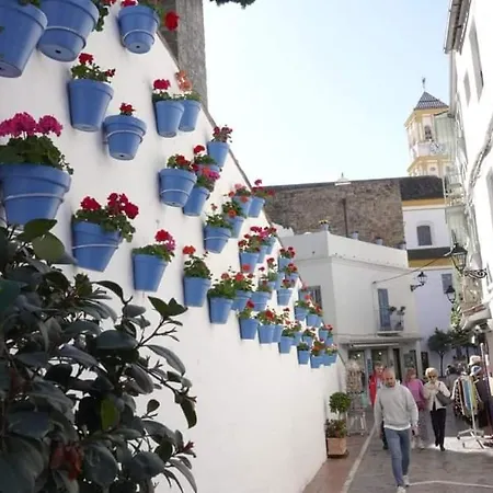 Daire Cozy 2-bed 2-bathroom In Town Centre Marbella