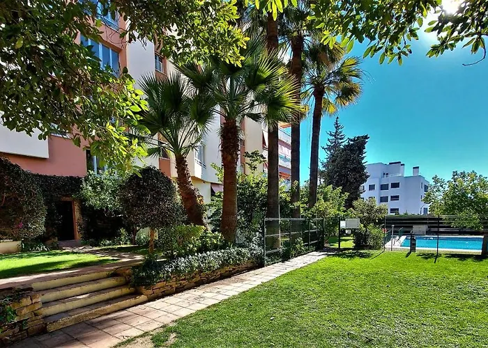 شقة Cozy 2-bed 2-bathroom In Town Centre *