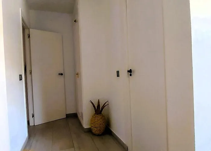 Cozy 2-bed 2-bathroom In Town Centre Marbellac