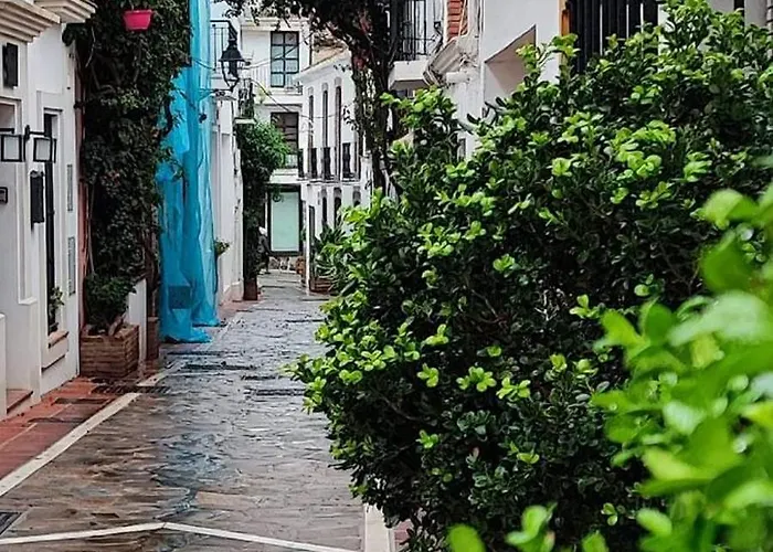 Cozy 2-bed 2-bathroom In Town Centre * ماربيا