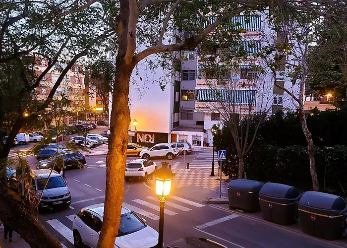 Cozy 2-bed 2-bathroom In Town Centre Marbella